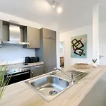 Schilfhaus 96b -
