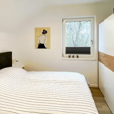 Schilfhaus 96b -